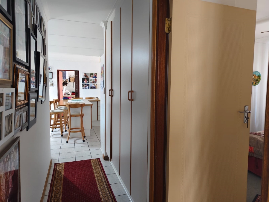 3 Bedroom Property for Sale in Hartenbos Central Western Cape